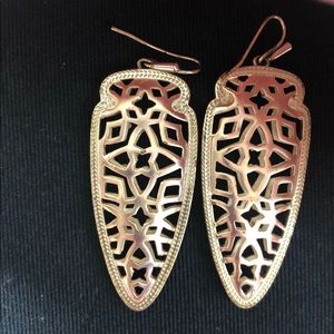 Gold Kendra Scott Filigree earrings